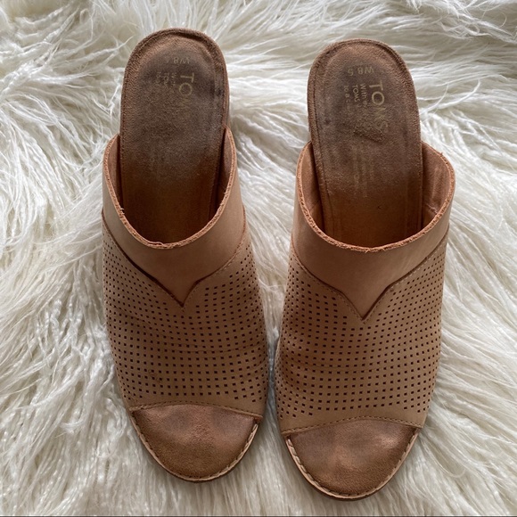 TOMS tan "Majorica" peep toe heeled mules - Picture 2 of 14
